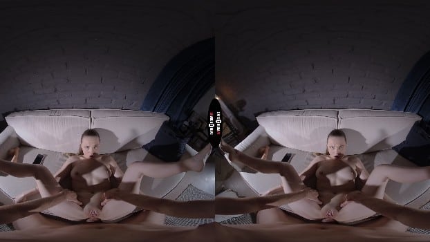 Darkroomvr - Spoil Me, Stepdaddy - Silvia Wise (2048p X265 Hi10p)
